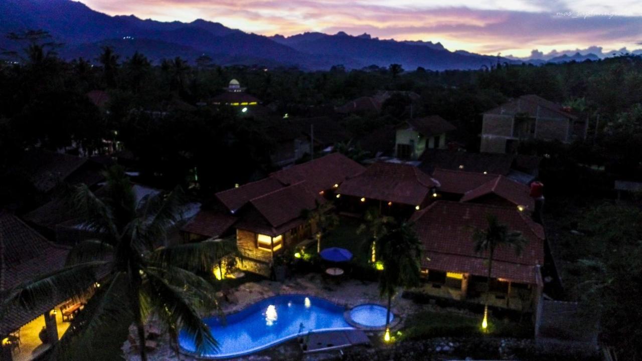 Gopalan Borobudur Hotel มาเกอลัง ภายนอก รูปภาพ